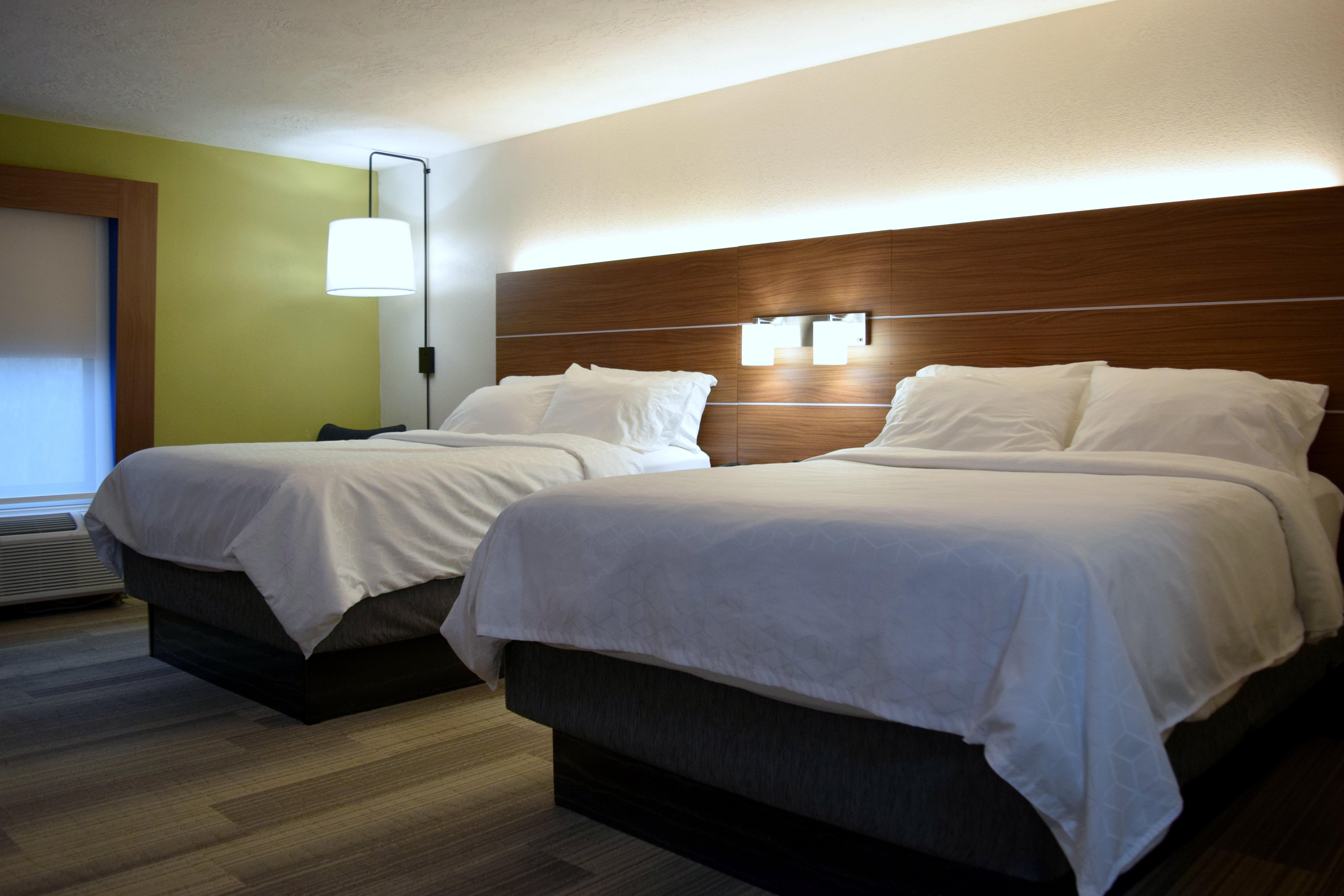 Holiday Inn Express & Suites Batesville By Ihg Exterior photo