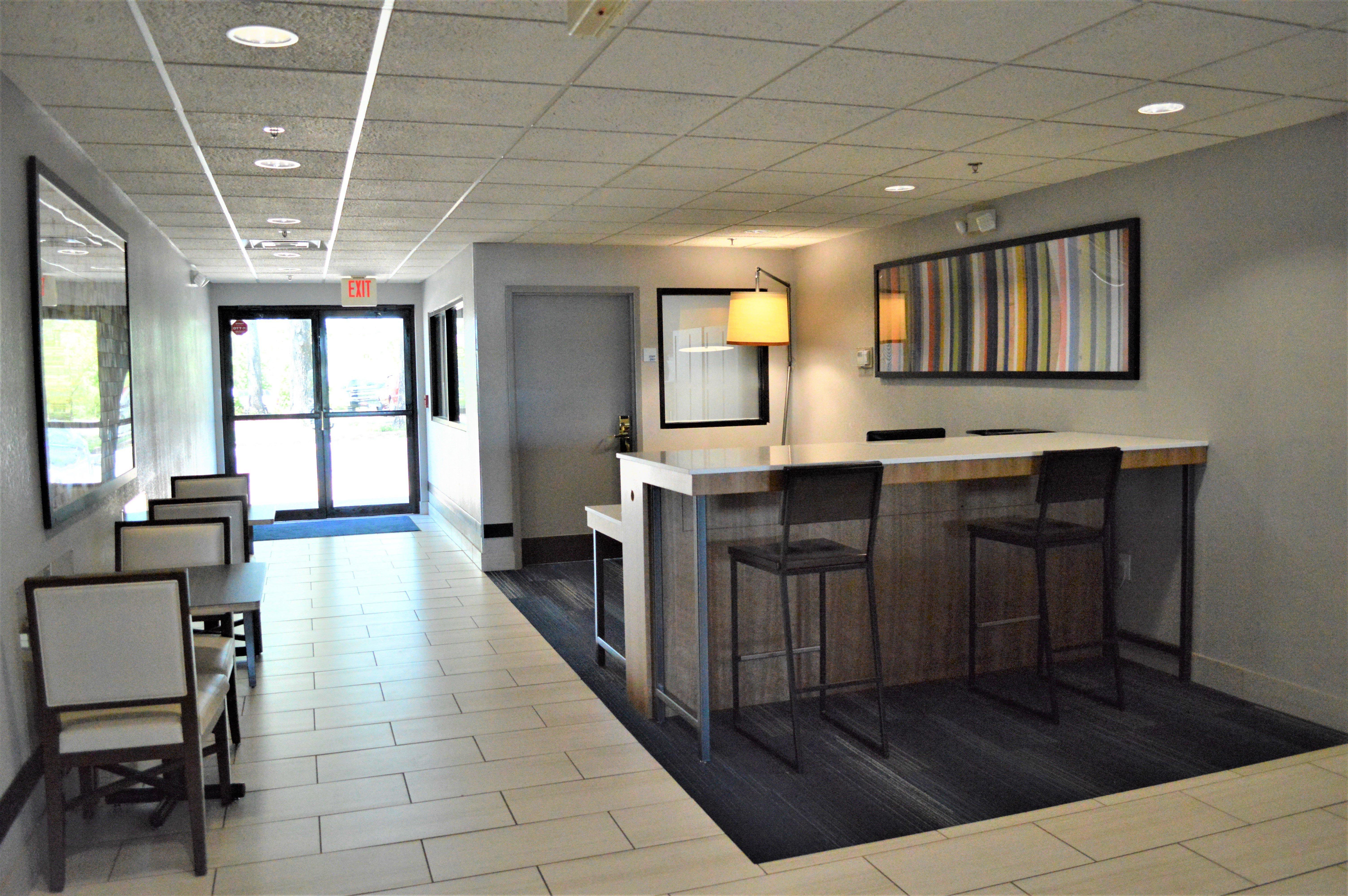 Holiday Inn Express & Suites Batesville By Ihg Exterior photo