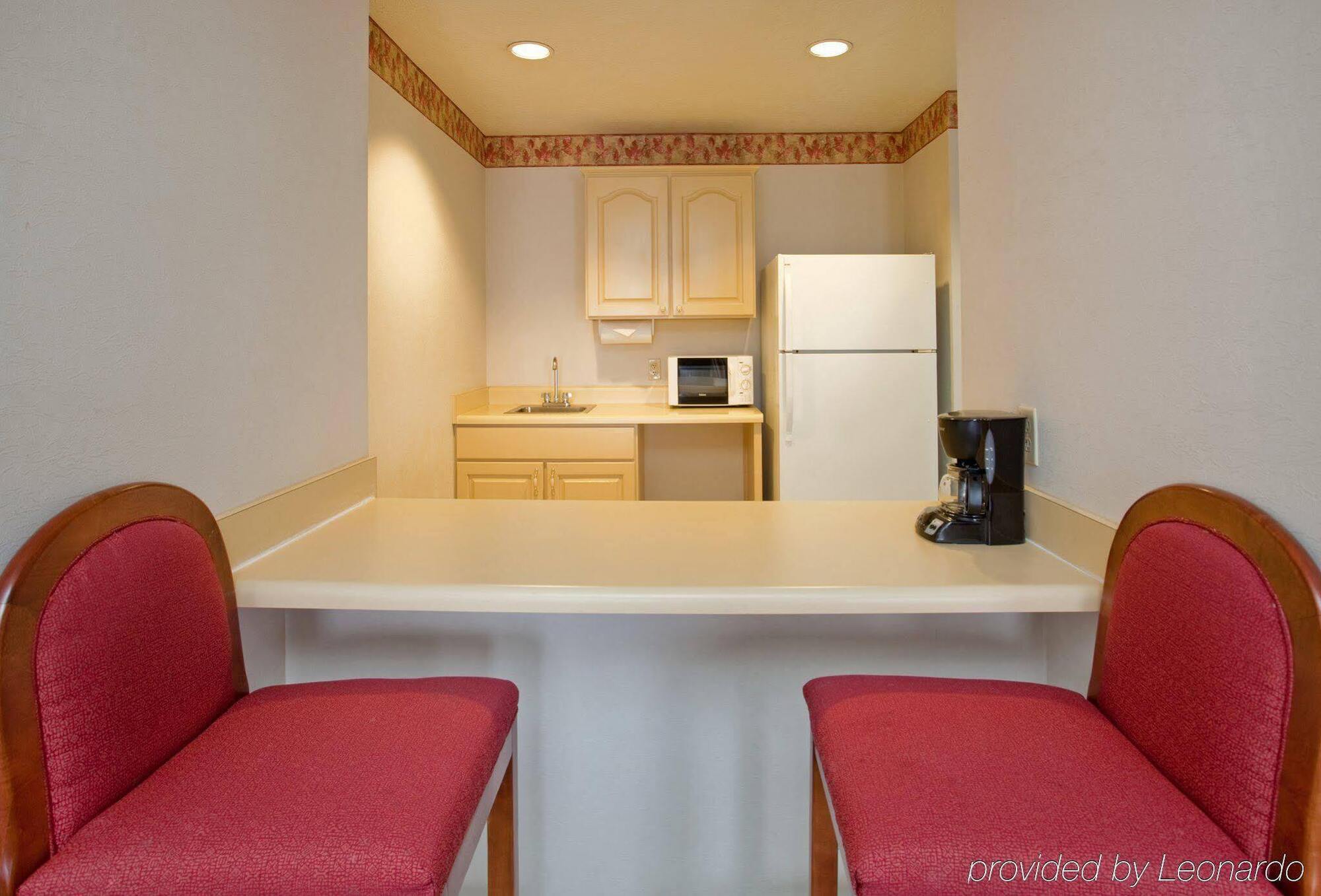 Holiday Inn Express & Suites Batesville By Ihg Exterior photo